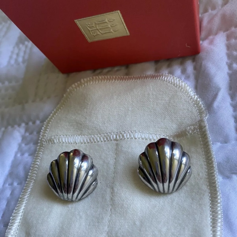 JAMES AVERY STERLING .925 SHELL EARRINGS RETIRED
